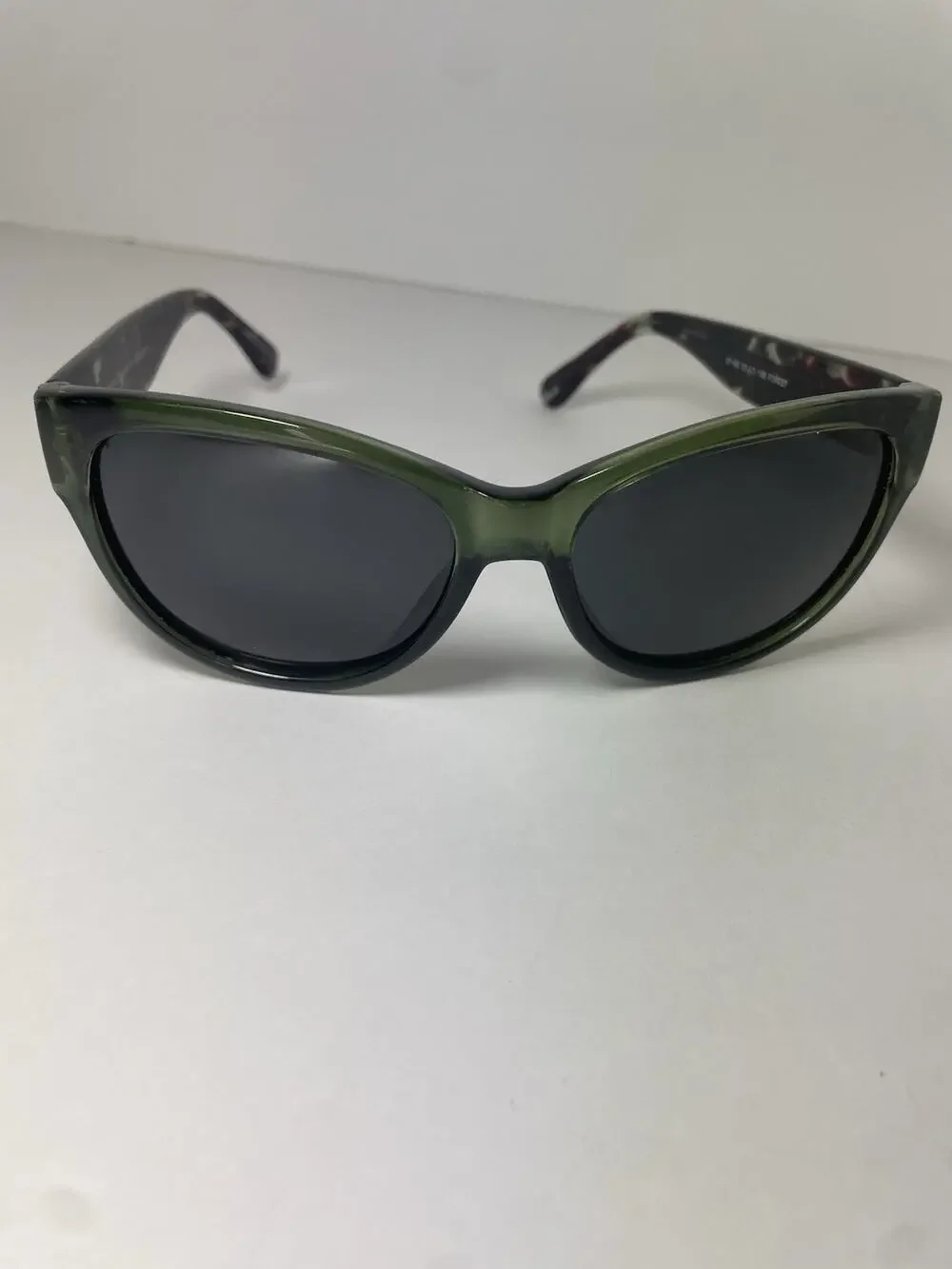 Sun Trends Polarized by I-realistic Sunglasses Women's Color: Forest